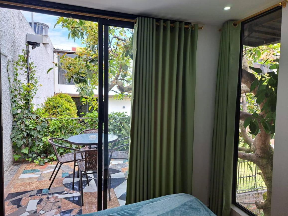 Jardines Ambato Hotel Exterior photo
